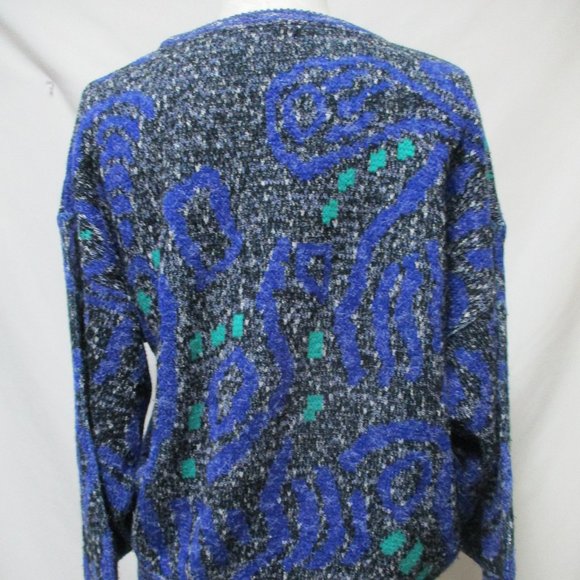 Men's Blue and Green Patterned Crewneck Sweater - Picture 8 of 12